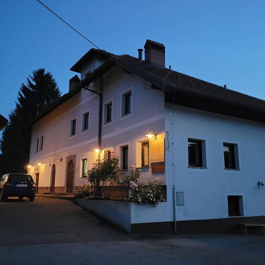 Krka River Lodge Znojile pri Krki Экстерьер фото