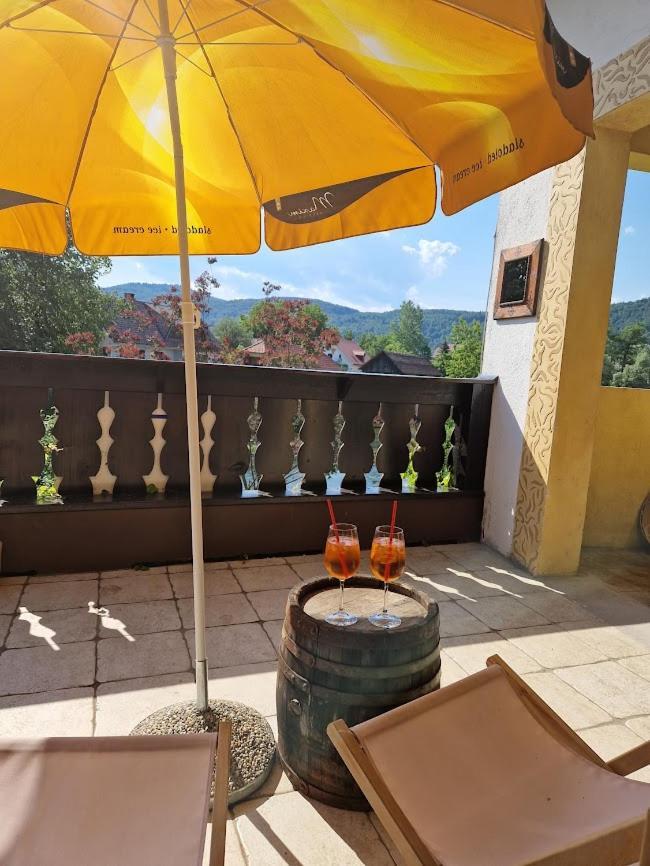Krka River Lodge Znojile pri Krki Экстерьер фото