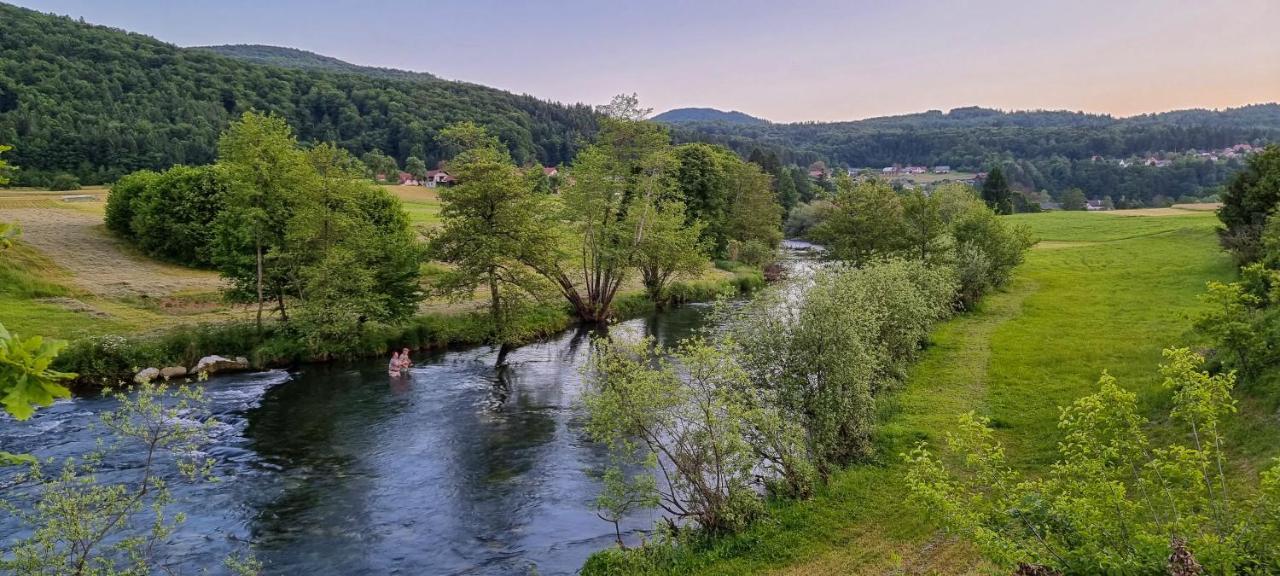 Krka River Lodge Znojile pri Krki Экстерьер фото